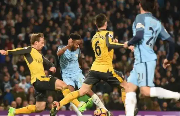 Premier League: Manchester City fight back to defeat Arsenal
